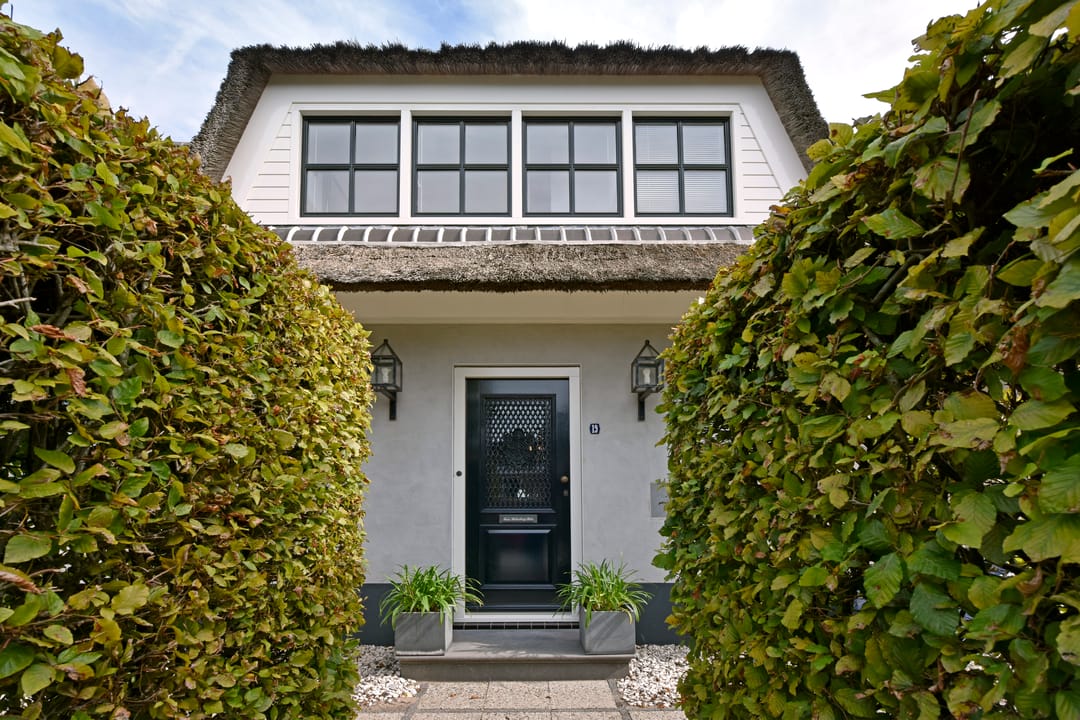 Photo 8 of Zuideinde 19