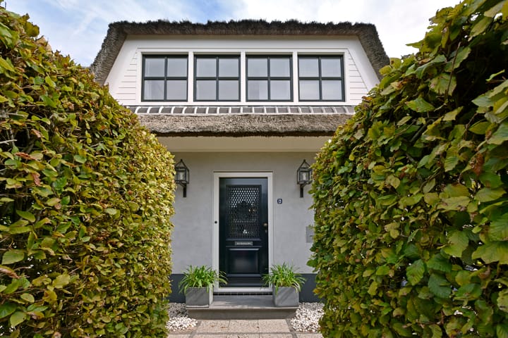 Photo 8 of Zuideinde 19