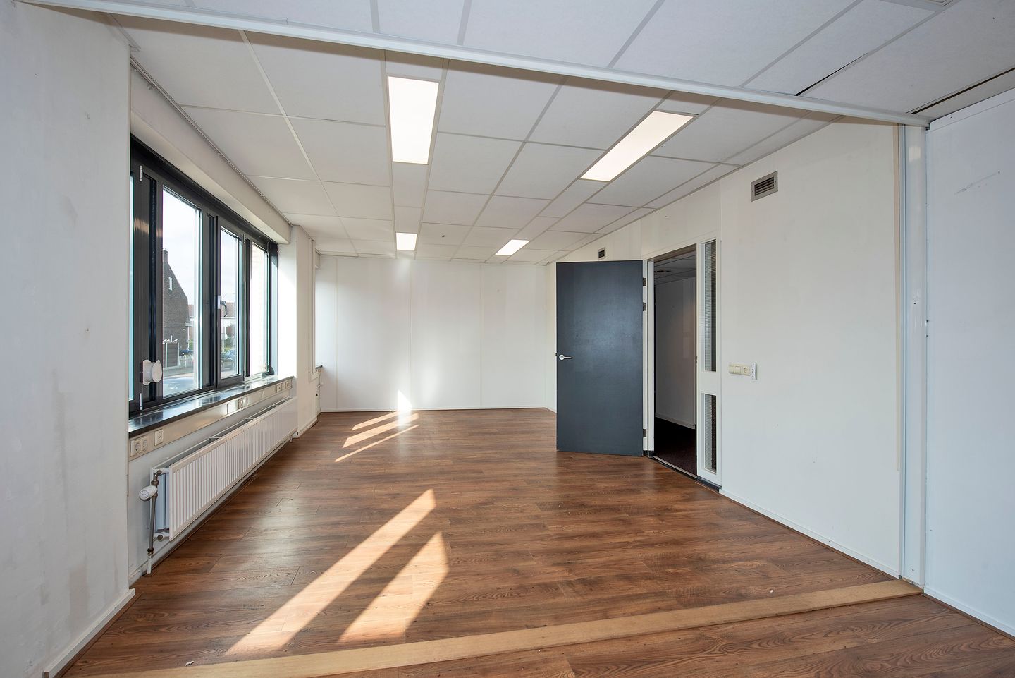 Bekijk foto 4 van Wethouder Nijhuisstraat 1