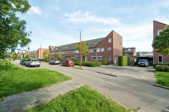 Foto 2 van Herman Heijermanshove 22