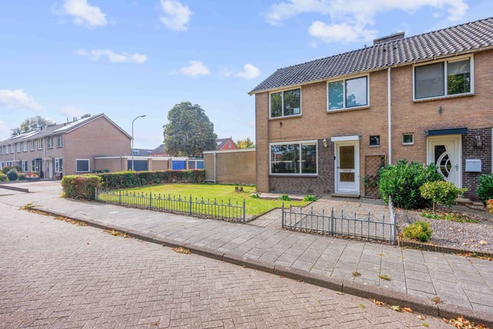 Foto 4 van Multatulistraat 4