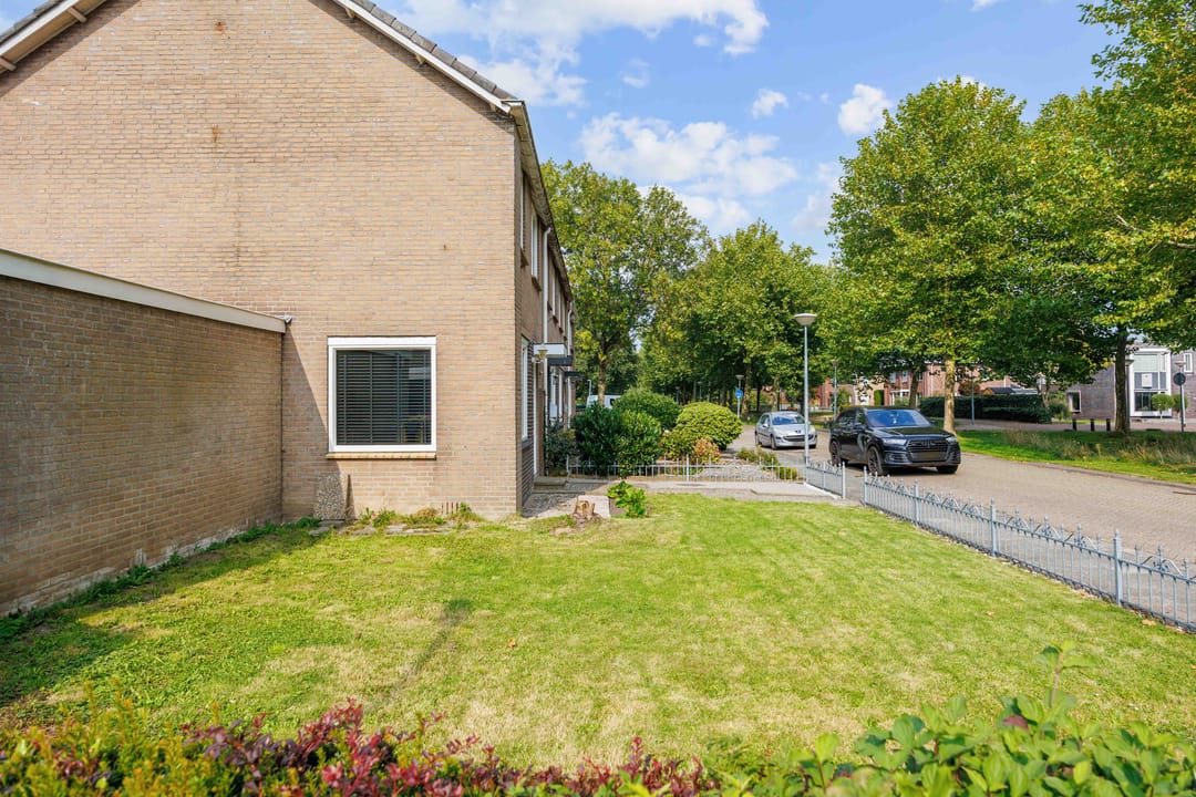 Photo 7 of Multatulistraat 4