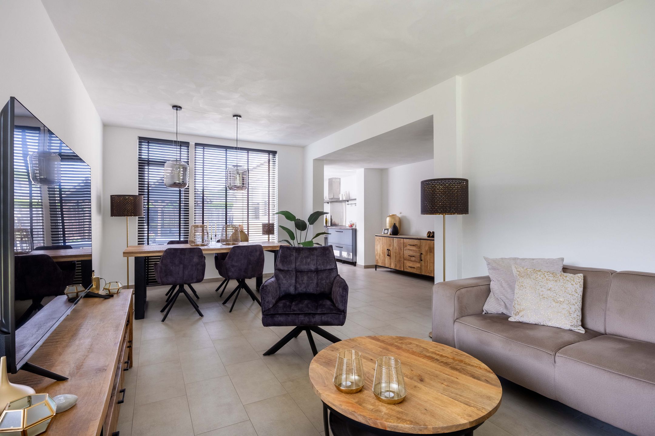 Photo 18 of Multatulistraat 4