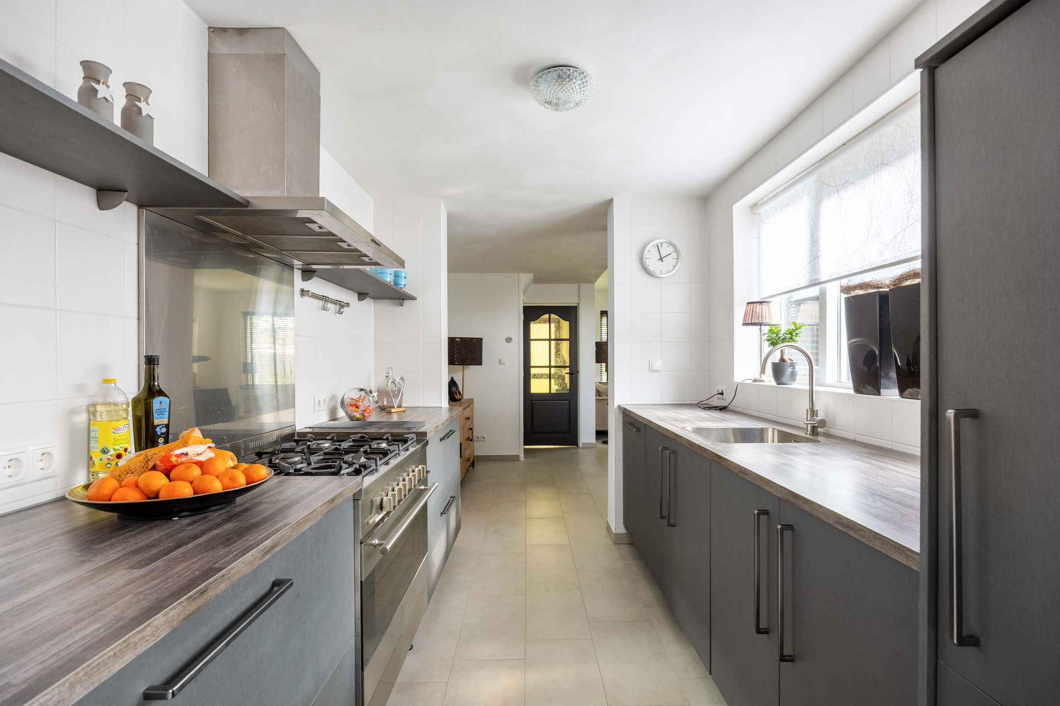 Photo 24 of Multatulistraat 4