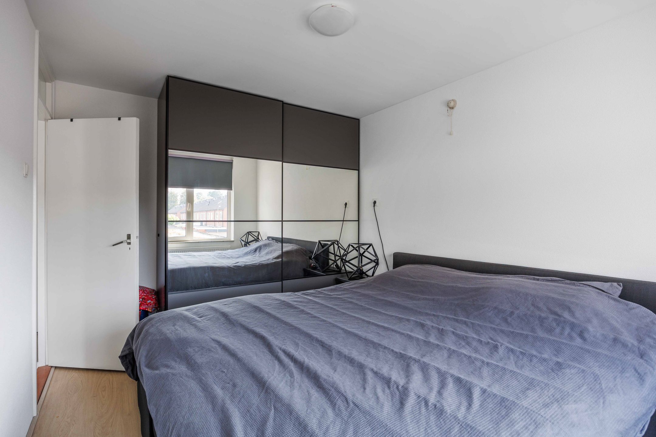 Photo 33 of Multatulistraat 4