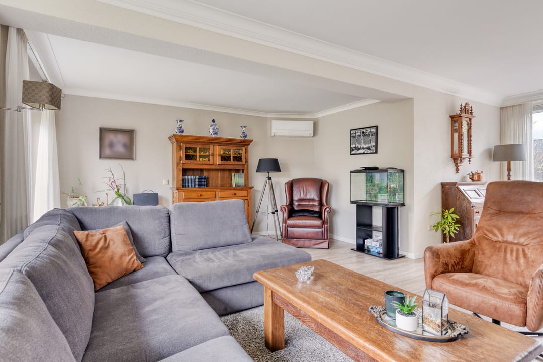 Foto 11 van Julianastraat 147