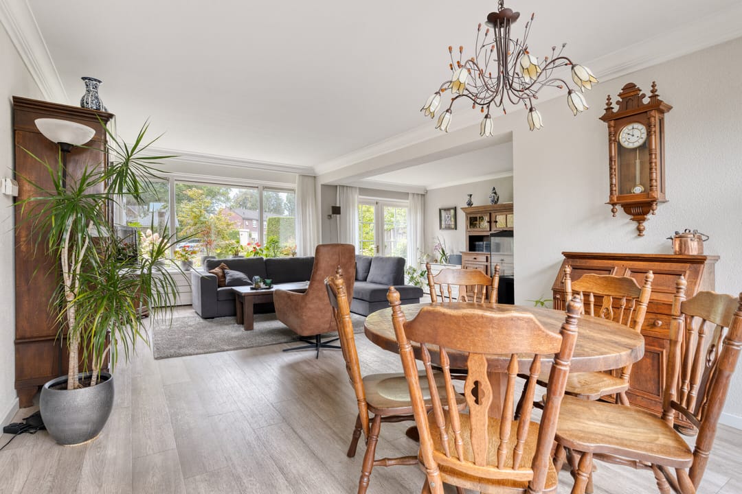 Foto 13 van Julianastraat 147