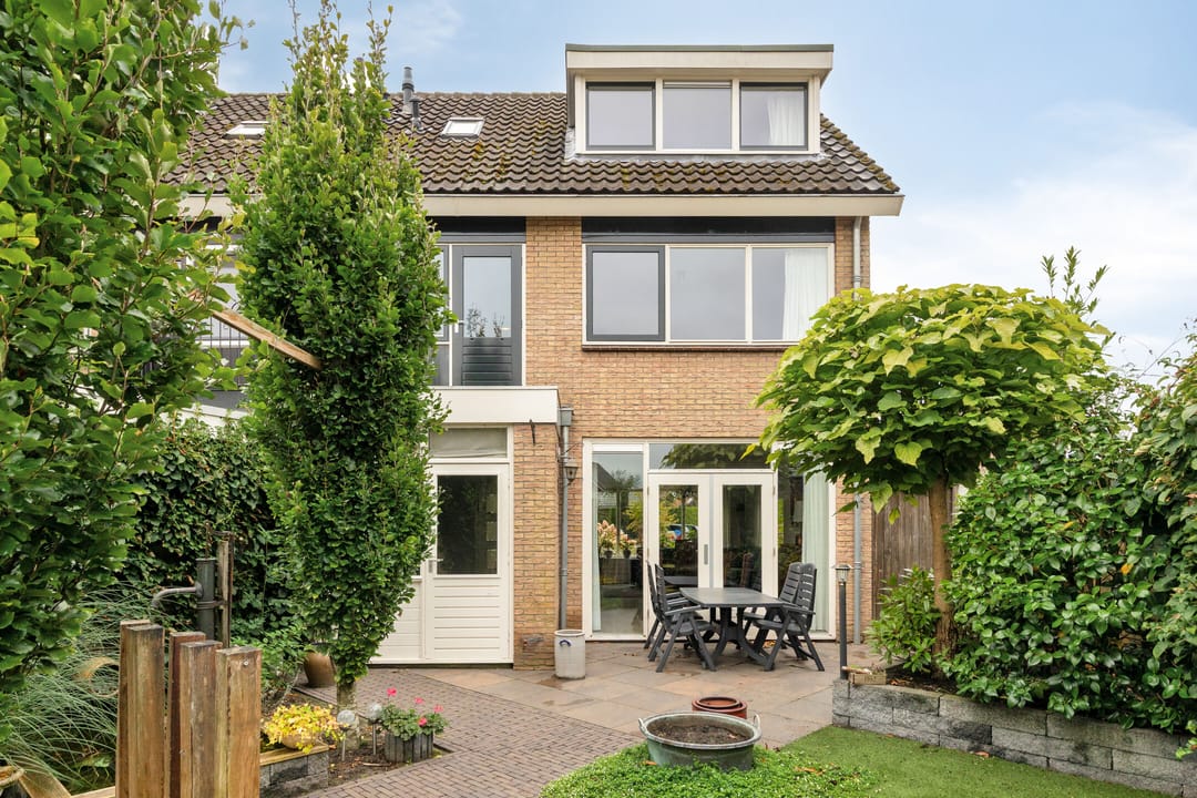 Foto 26 van Julianastraat 147