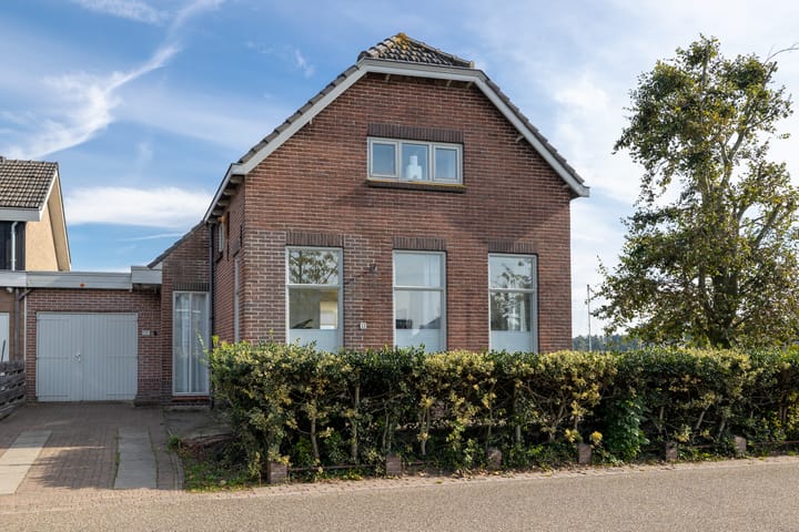 Foto 2 van Notaris d'Aumerielaan 33