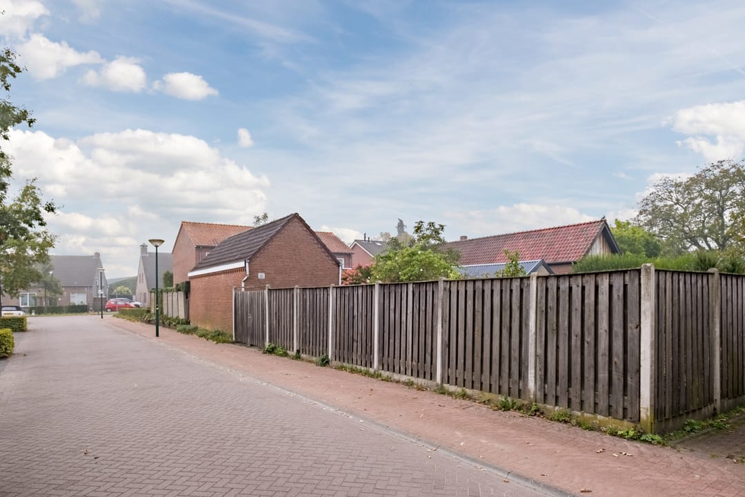 Photo 32 of van den Tillaartstraat 16