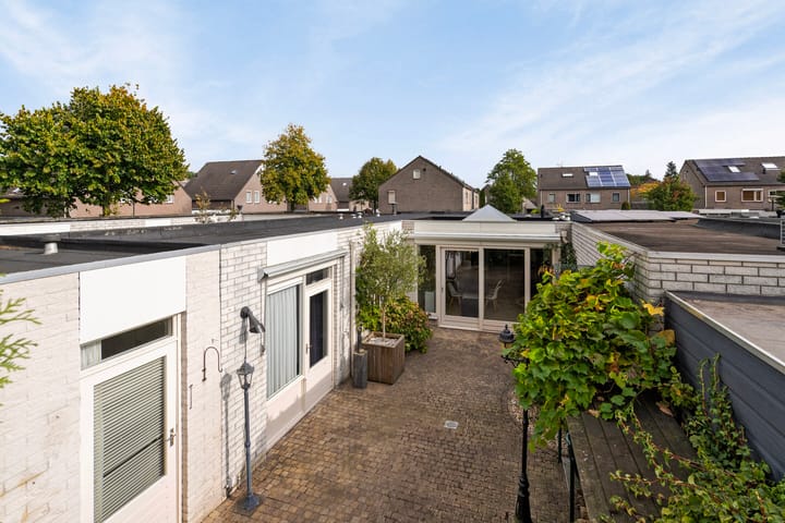 Foto 33 van Ogentroost 22