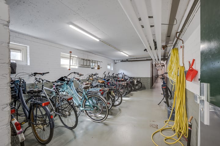 Photo 32 of Tsjaikovskilaan 33