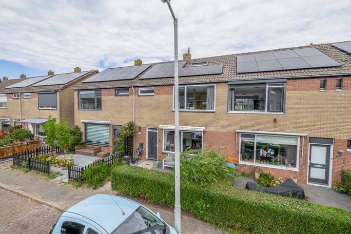 Photo 6 of Vroonstraat 19