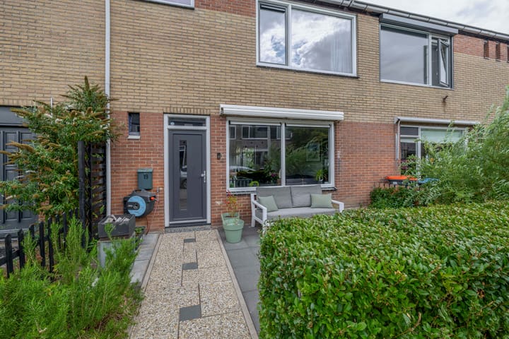 Photo 8 of Vroonstraat 19