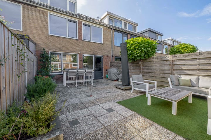 Photo 24 of Vroonstraat 19