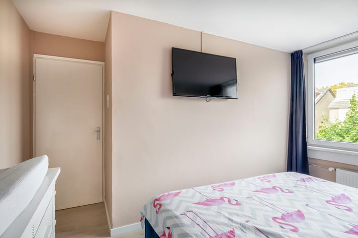 Photo 28 of Vroonstraat 19