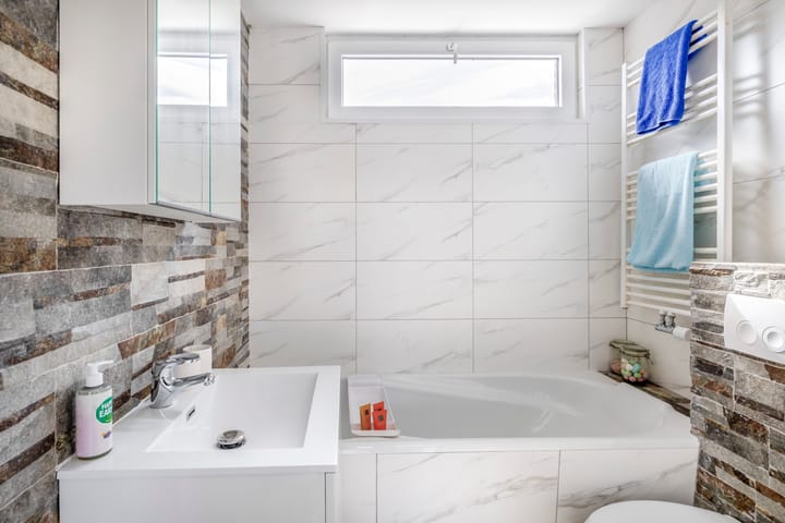 Photo 32 of Vroonstraat 19