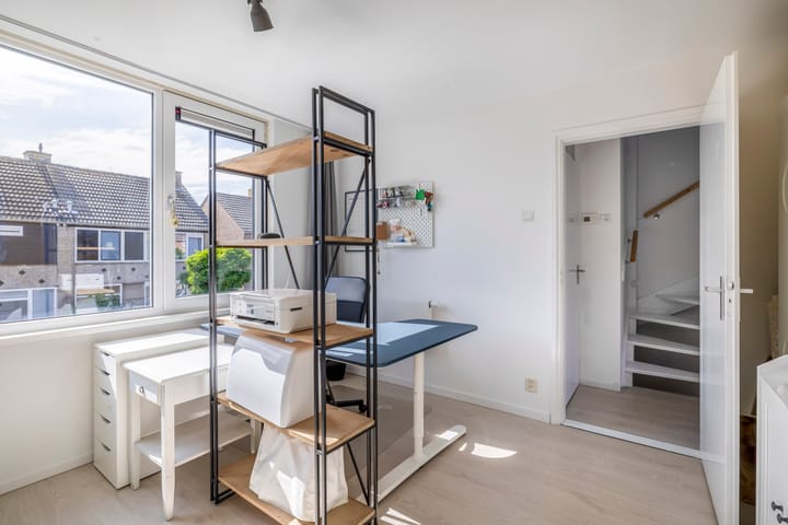 Photo 38 of Vroonstraat 19