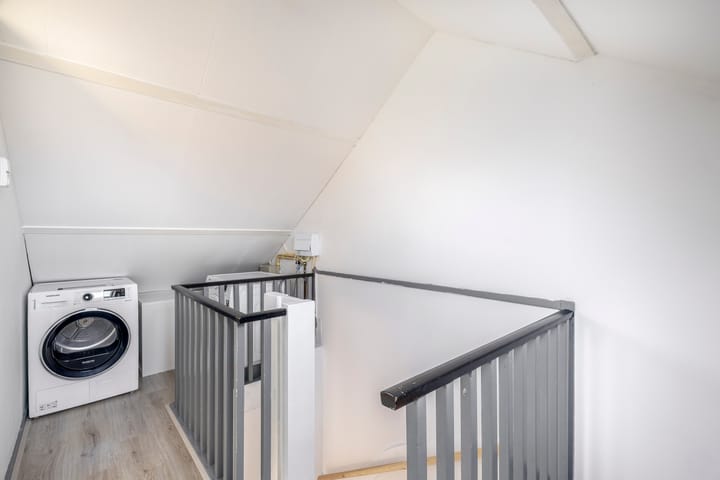 Photo 40 of Vroonstraat 19