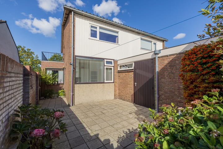 Foto 42 van Parallelweg 15