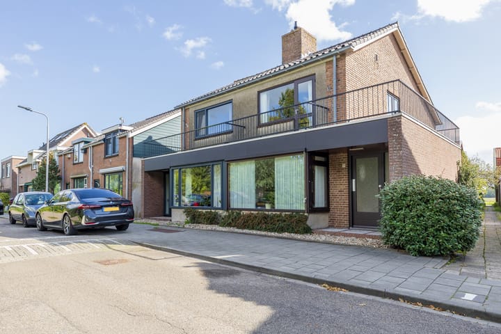 Foto 47 van Parallelweg 15