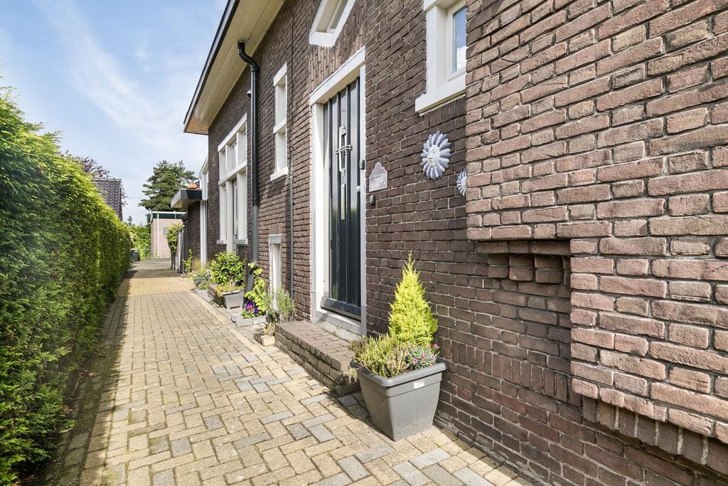 Foto 20 van Mr. Ovingstraat 2-A