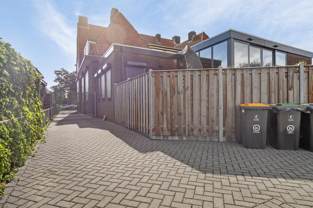 Foto 23 van Mr. Ovingstraat 2-A