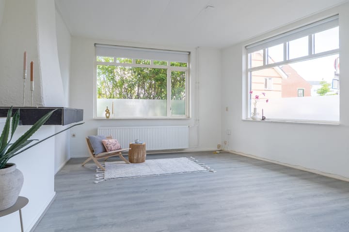 Photo 2 of Pioenstraat 2-A