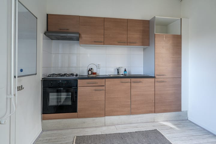 Photo 11 of Pioenstraat 2-A