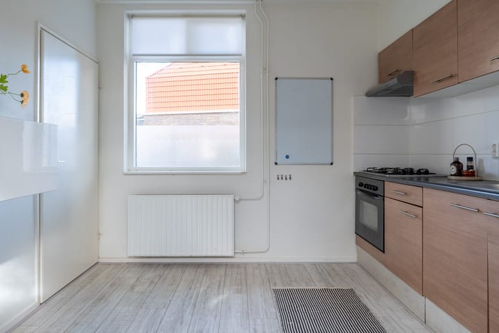 Photo 12 of Pioenstraat 2-A