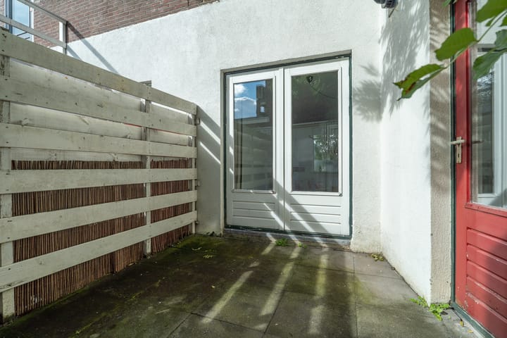 Photo 15 of Pioenstraat 2-A