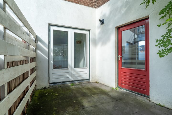 Photo 16 of Pioenstraat 2-A