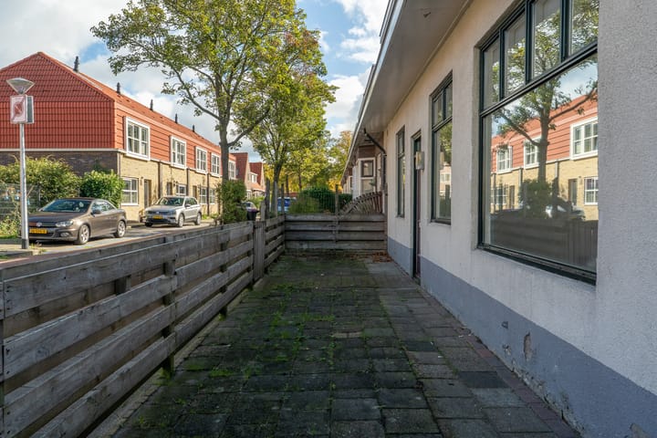 Photo 29 of Pioenstraat 2-A