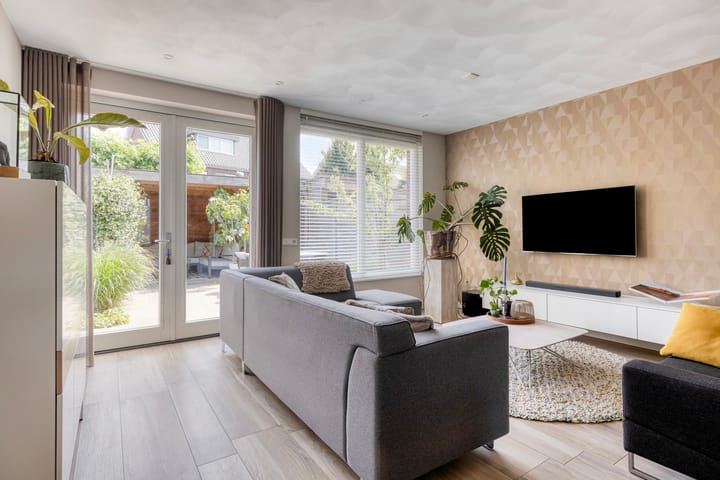 Foto 11 van Koolwitje 34