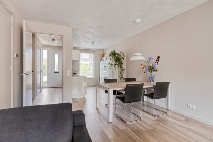 Foto 14 van Koolwitje 34