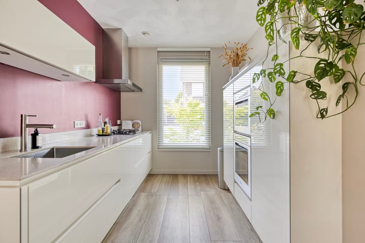 Foto 17 van Koolwitje 34