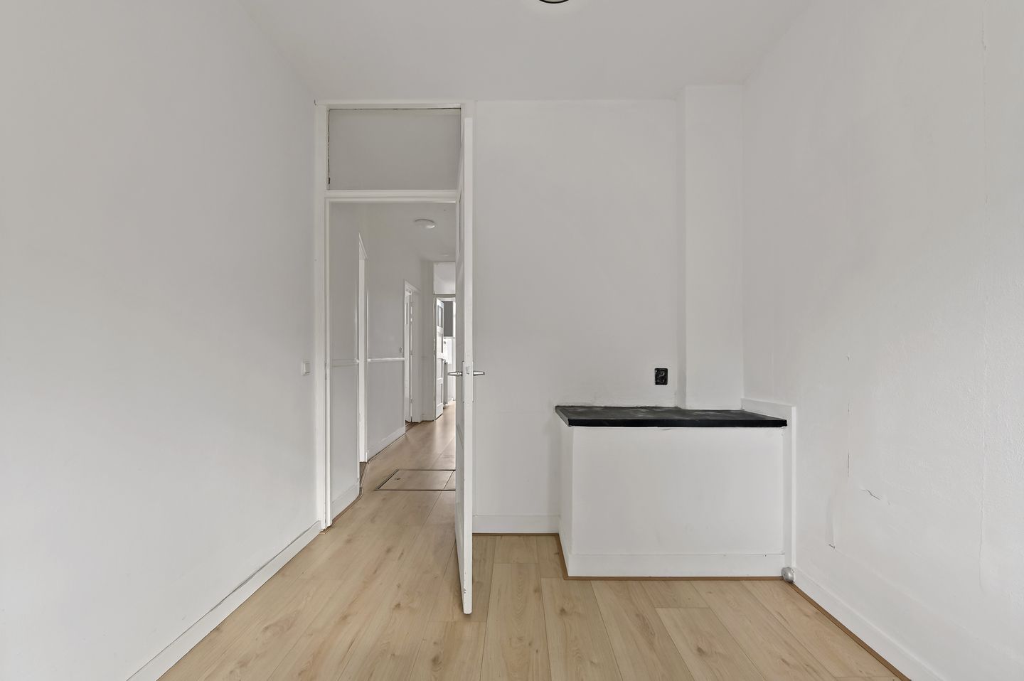 Photo 5 of Jan van Beersstraat 103