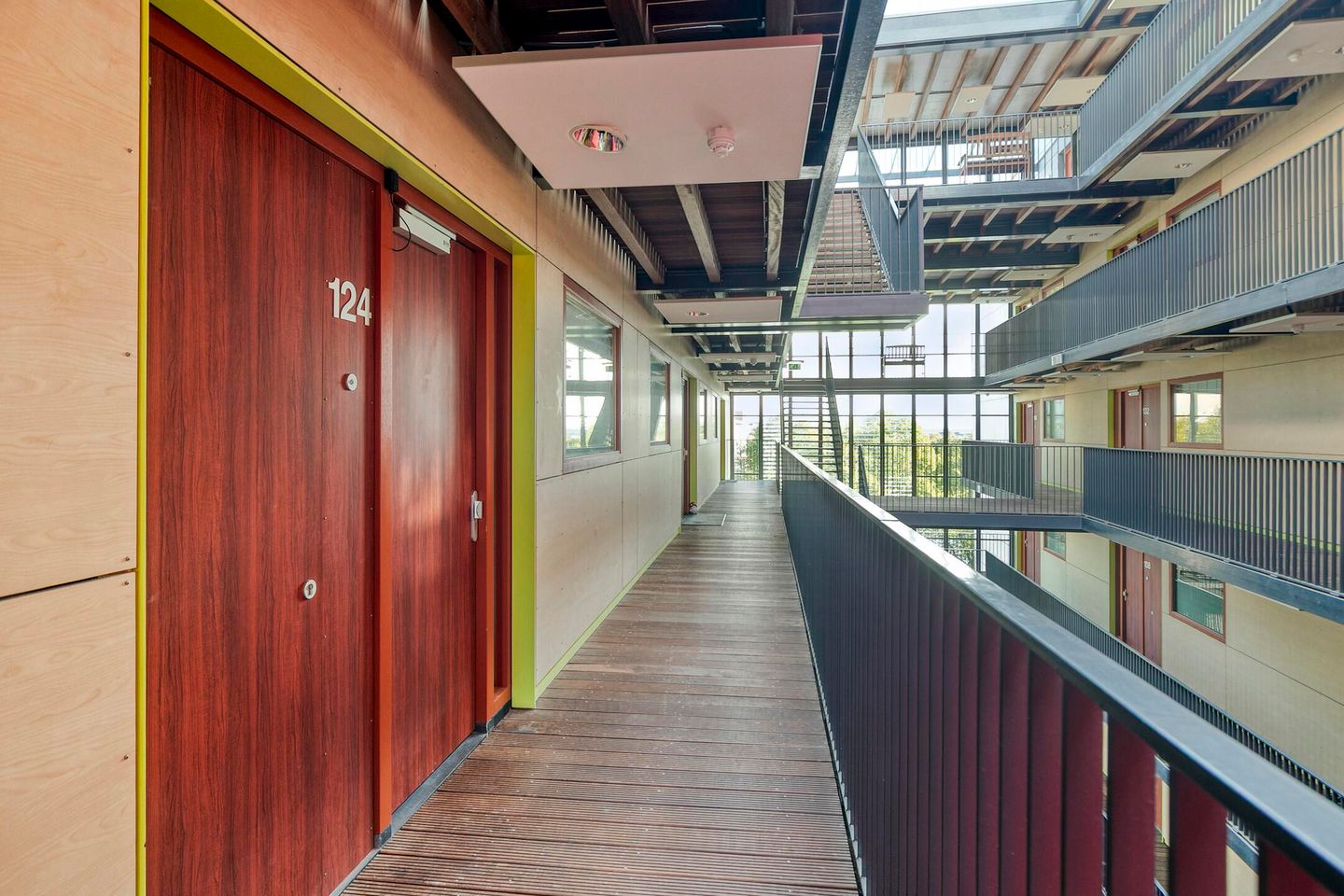 Foto 10 van Porporastraat 124