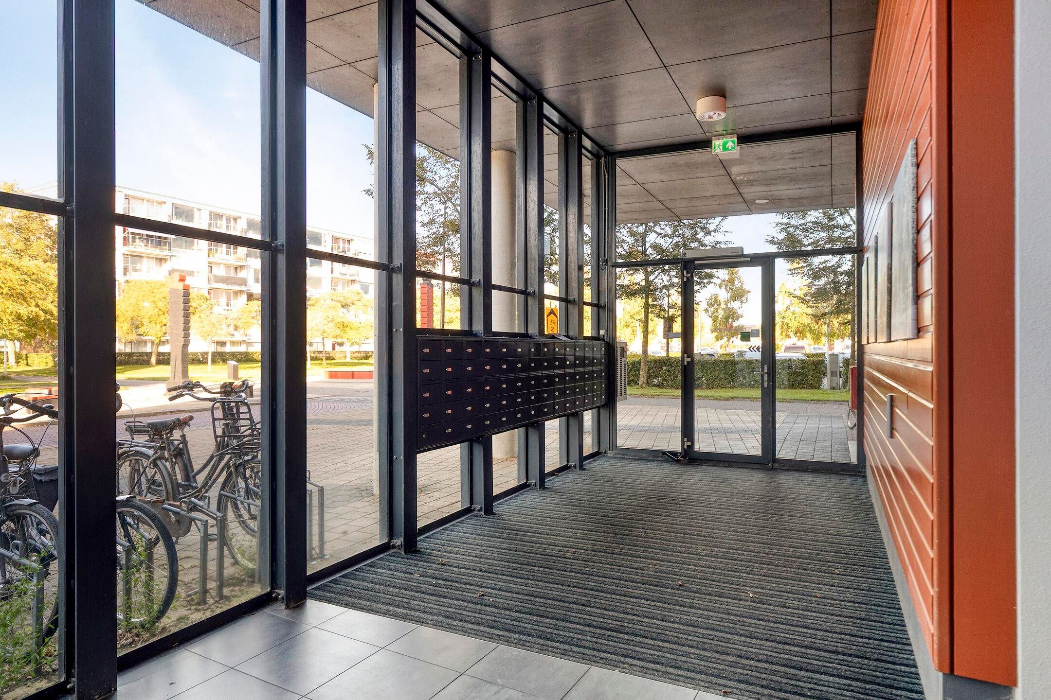 Foto 6 van Porporastraat 124