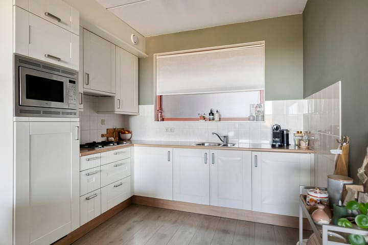 Foto 19 van Porporastraat 124