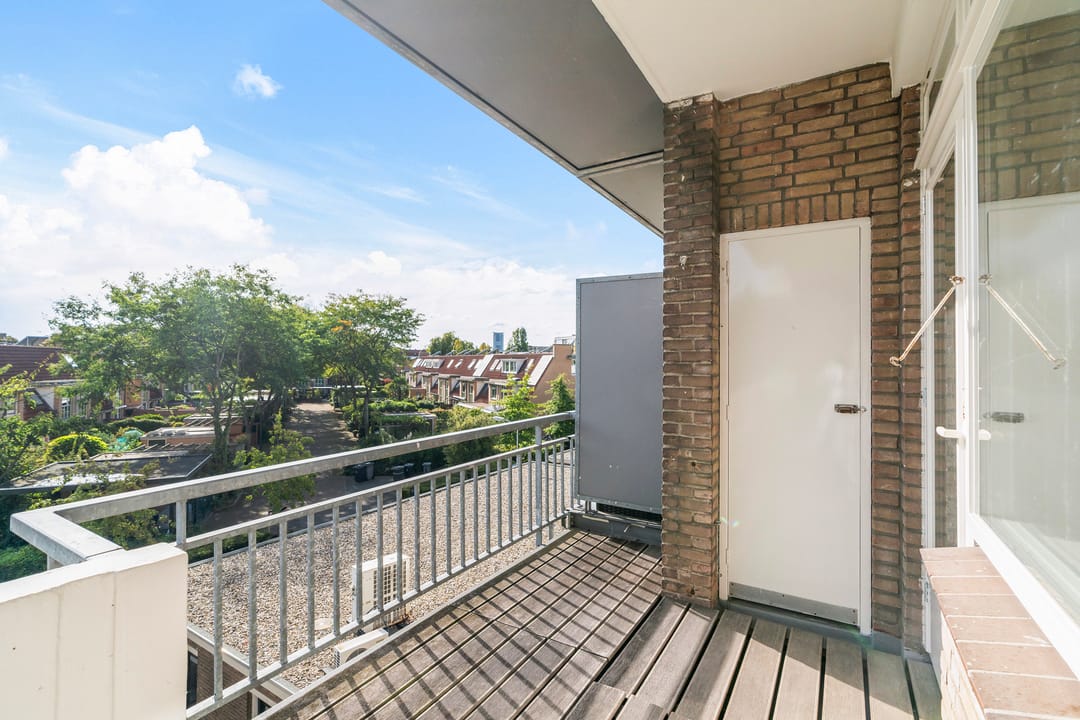 Photo 13 of Koningin Julianalaan 210