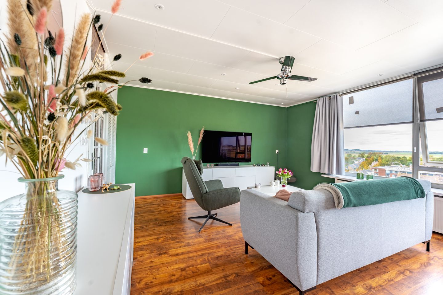 Foto 10 van Mazzinilaan 57