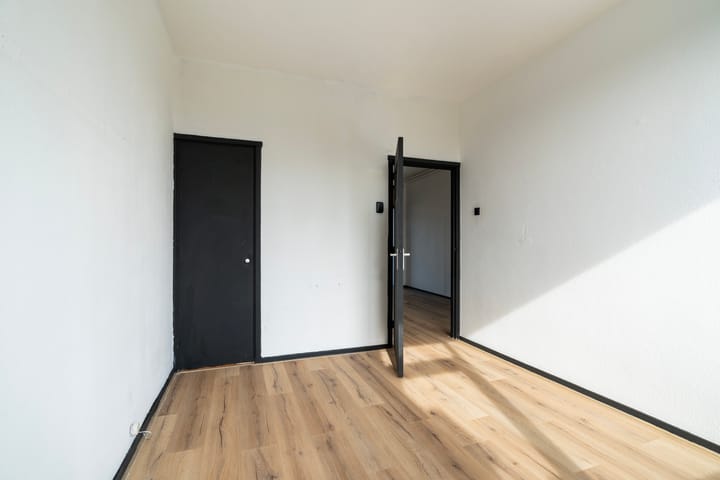 Photo 4 of Koningin Julianalaan 224