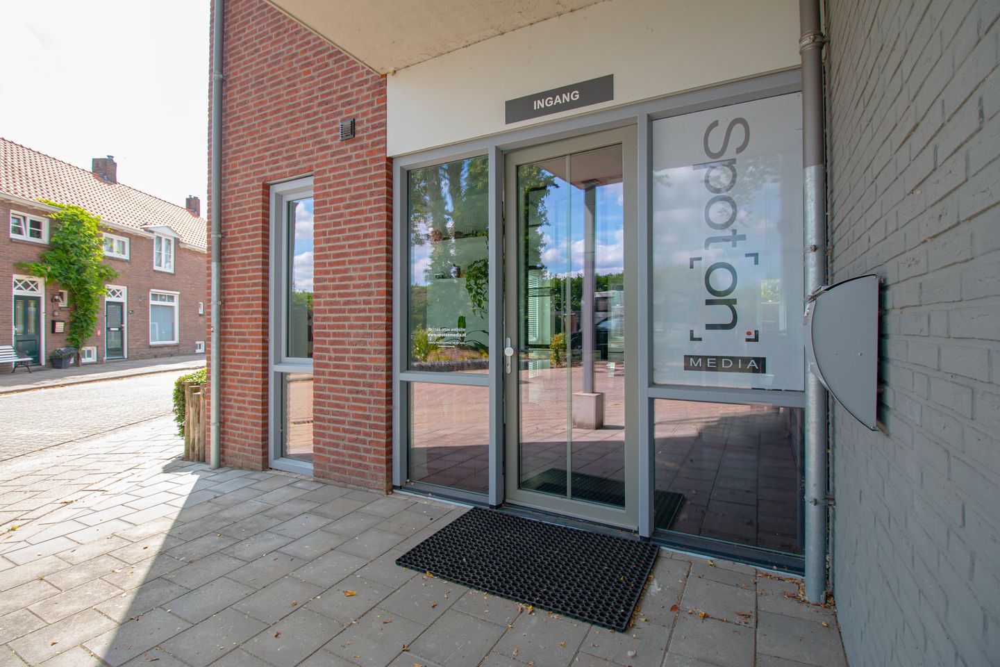 View photo 3 of Weverstraat 27