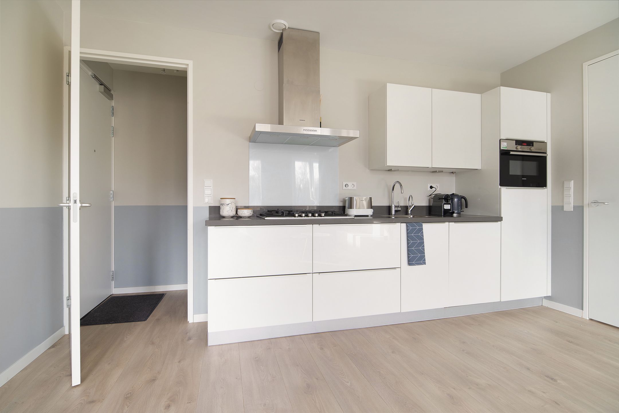 Foto 9 van Leidekkerssteeg 19-B