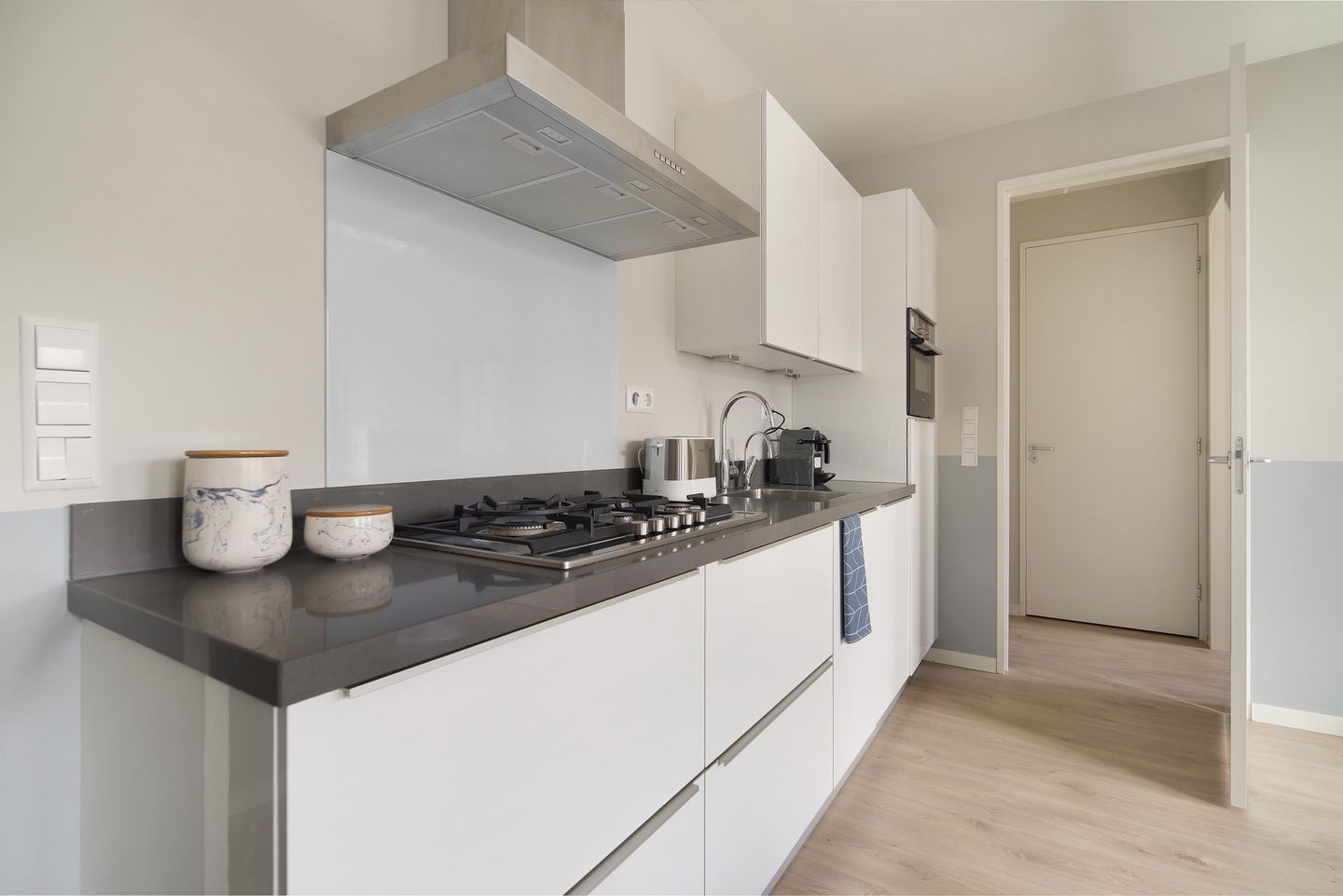 Foto 10 van Leidekkerssteeg 19-B