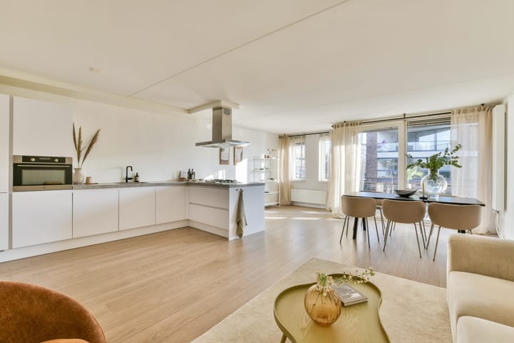 Foto 9 van Marsmanplein 122