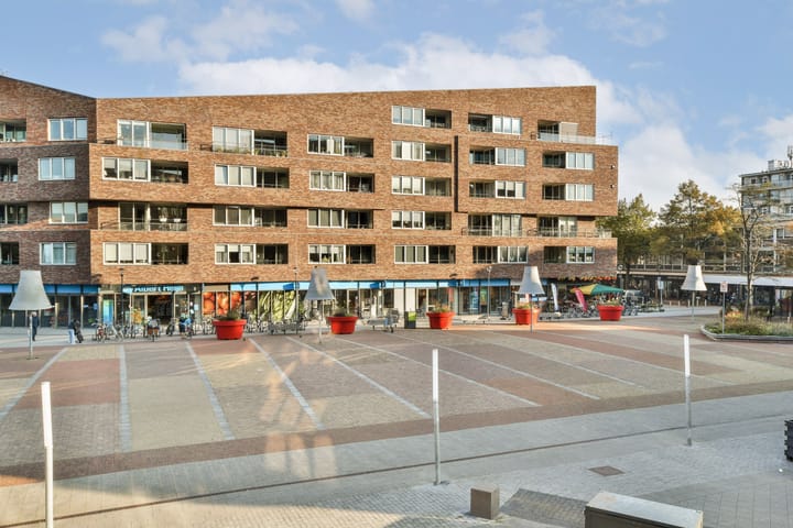 Foto 21 van Marsmanplein 122