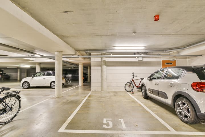 Foto 30 van Marsmanplein 122