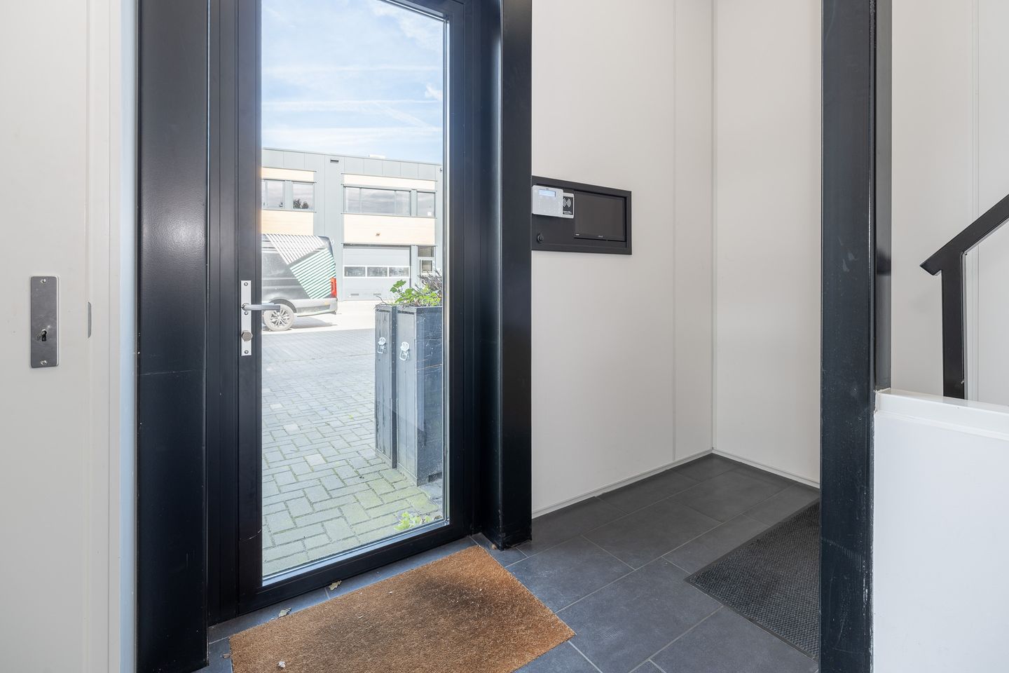 View photo 2 of Anthonie Fokkerstraat 57-E
